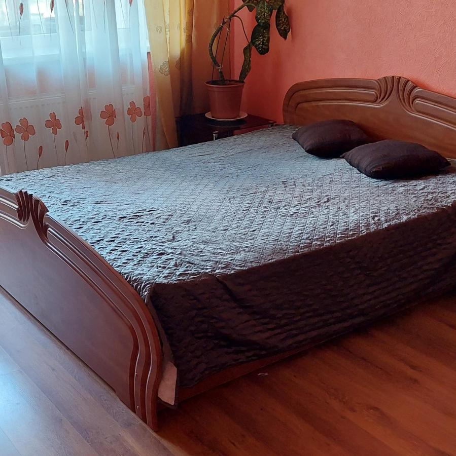 Apartment 2 350 M From Sea Liepaja