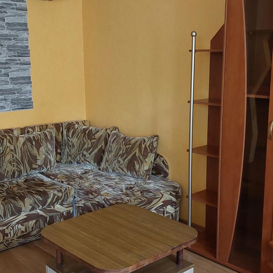 Apartment 2 350 M From Sea